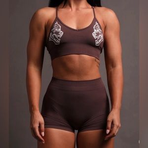 DARC SPORT SHE - SEAMLESS KATYA SHORTS IN PURPLE DUSK - SIZE LARGE